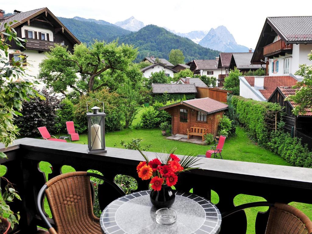Weidegg - Hotel Garni Garmisch-Partenkirchen Exterior photo
