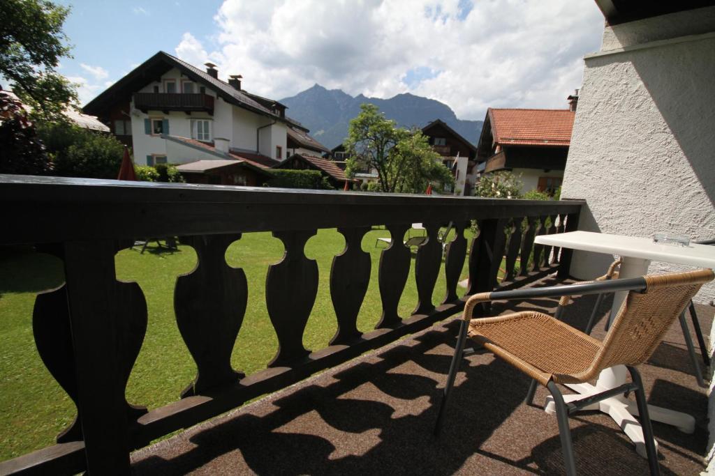 Weidegg - Hotel Garni Garmisch-Partenkirchen Room photo